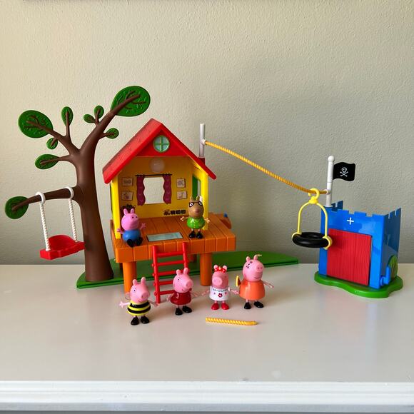 Peppa Pig Treehouse Georges Fort Play-set Nick Jr. 6 Figures Sound/Light Work - Picture 1 of 12
